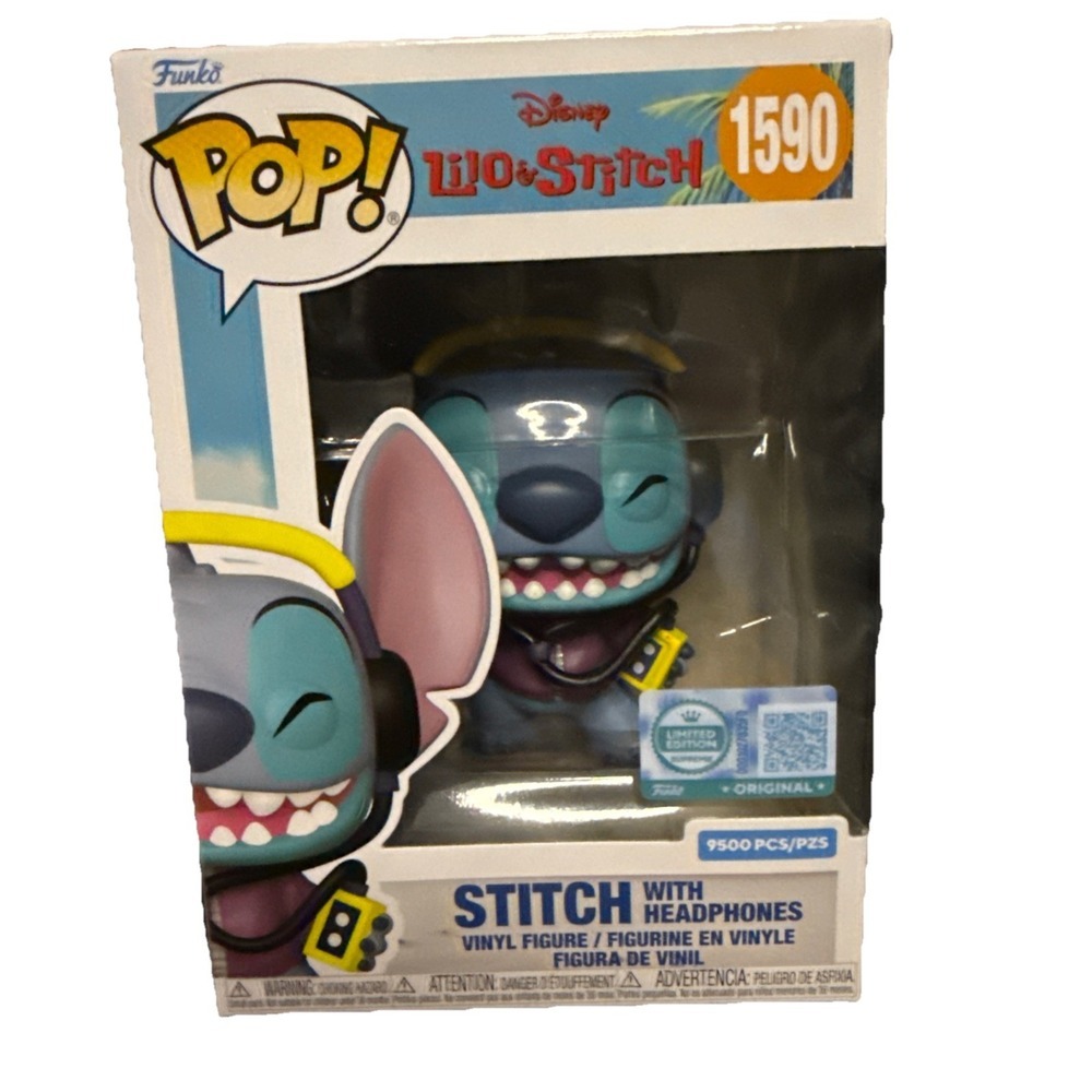 Funko Pop! Disney Stitch With Headphones #1590‎ LE 9500 Pieces Target Exclusive